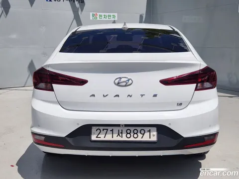 Hyundai Elantra (Avante)
