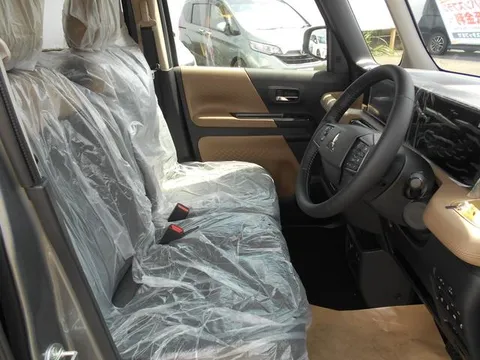 Mitsubishi Delica Mini