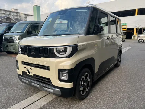 Mitsubishi Delica Mini