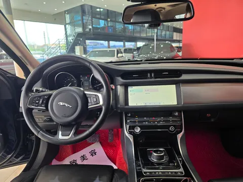 Jaguar XFL