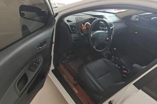 BYD F3