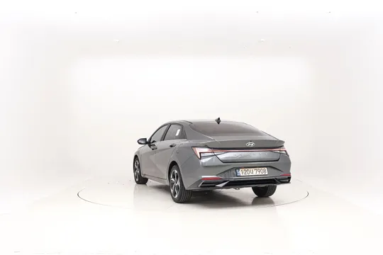 Hyundai Elantra (Avante)