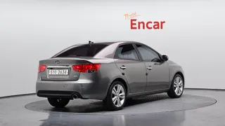 Kia Cerato (Forte)