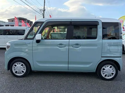 Suzuki Spacia