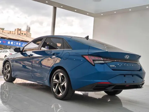 Hyundai Elantra (Avante)