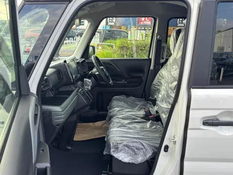 Suzuki Spacia Gear