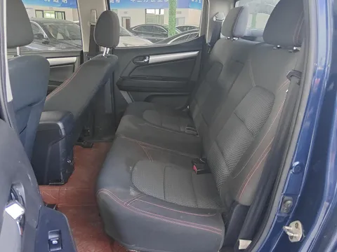 Isuzu Taga