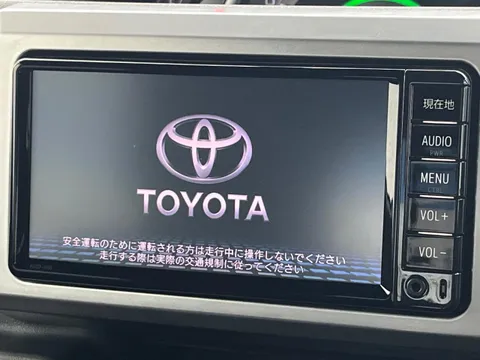 Toyota Pixis Mega