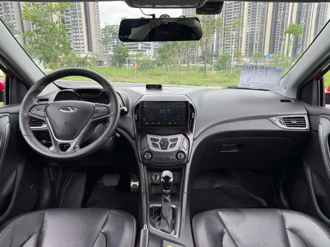 Chery Arrizo 5