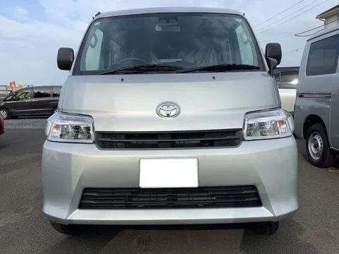 Toyota TownAce Van