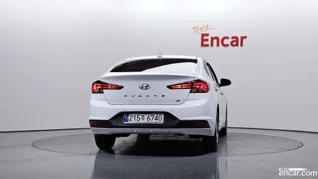 Hyundai Elantra (Avante)