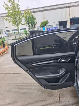Roewe i5