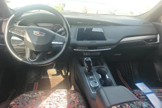 Cadillac XT4