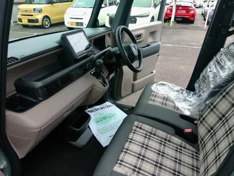 Honda N-BOX Joy