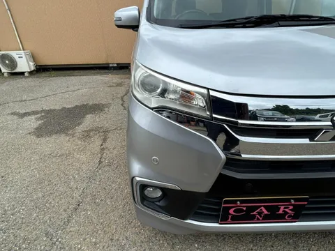 Mitsubishi eK Custom