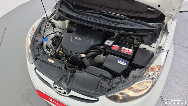 Hyundai Elantra (Avante)