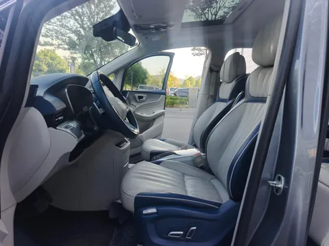 Roewe iMAX8