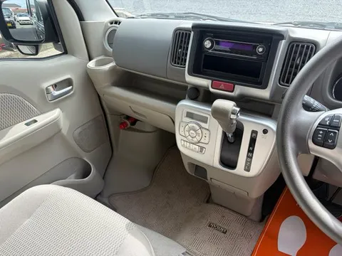 Nissan Clipper Rio