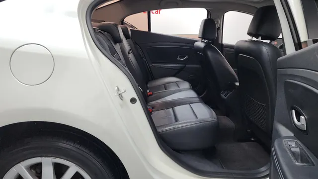 Renault SM3