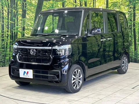 Honda N-BOX Custom