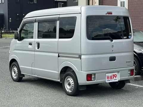 Suzuki Every