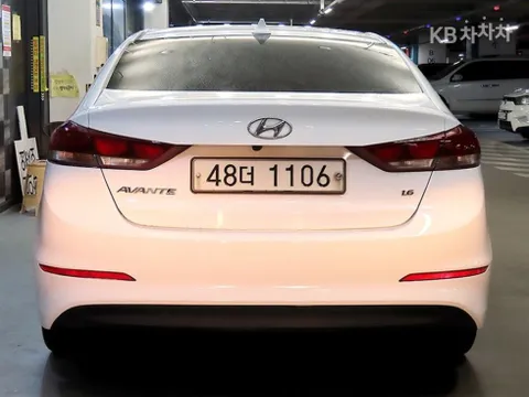 Hyundai Elantra (Avante)