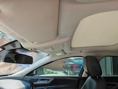 Jaguar XEL