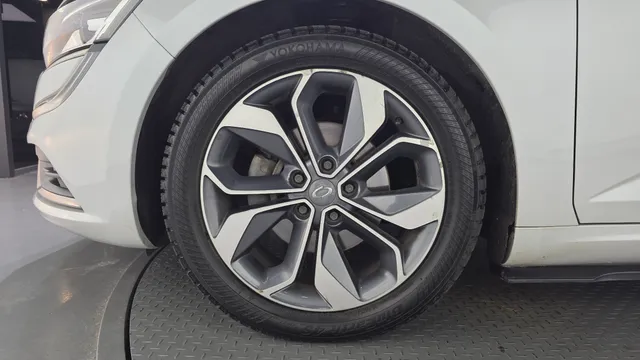 Renault Talisman (SM6)