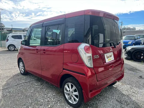 Mitsubishi eK Space