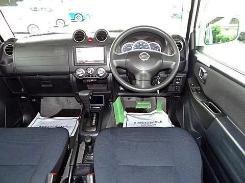 Nissan KIX