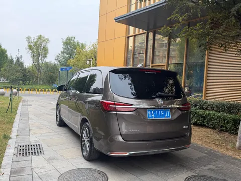 Buick GL8