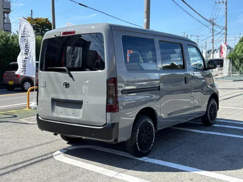 Toyota TownAce Van