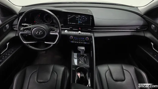 Hyundai Elantra (Avante)