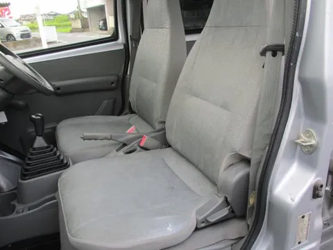 Mitsubishi Minicab Van