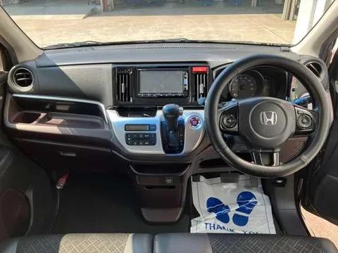 Honda N-WGN Custom
