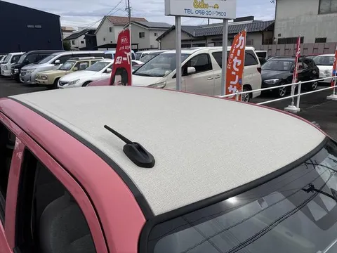 Daihatsu Mira Tocot
