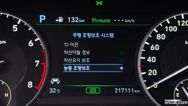 Genesis G90 (EQ900)
