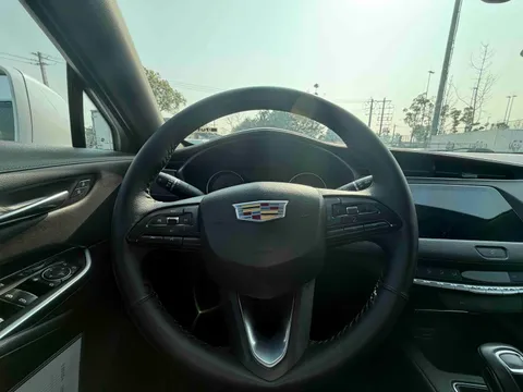 Cadillac XT4