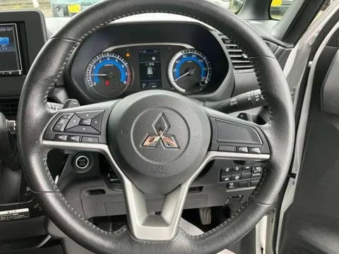 Mitsubishi eK X Space