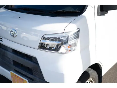 Toyota Pixis Van