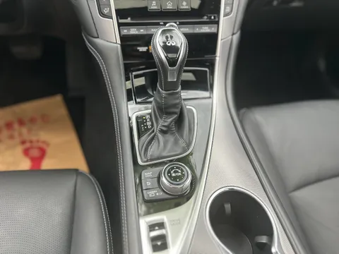 Infiniti Q50L