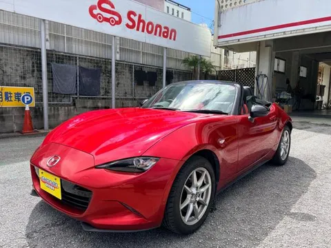 Mazda MX-5 (Roadster)