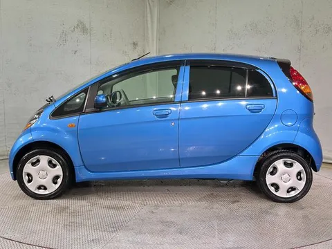 Mitsubishi I