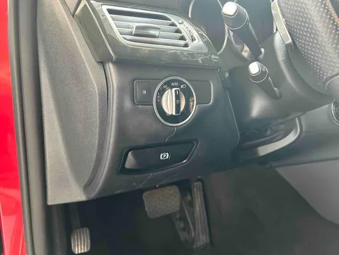 Mercedes-Benz Mercedes-Benz CLS
