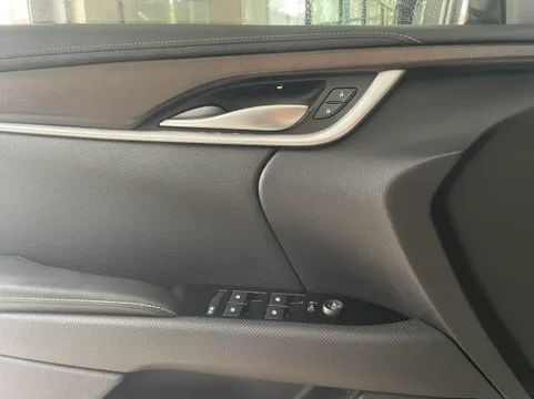 Cadillac XTS