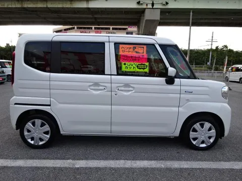 Suzuki Spacia