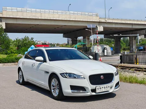 Jaguar XFL