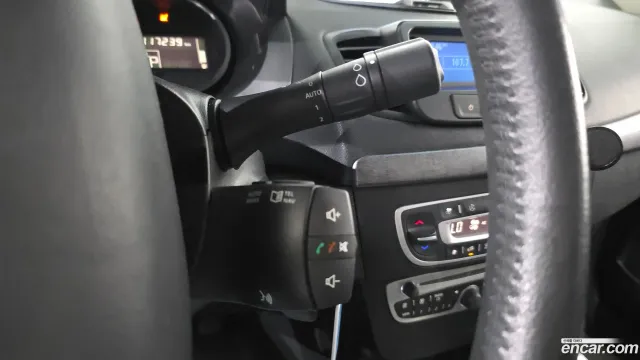 Renault SM3