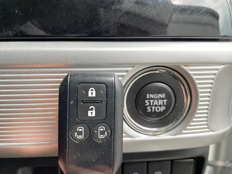 Suzuki Spacia Custom