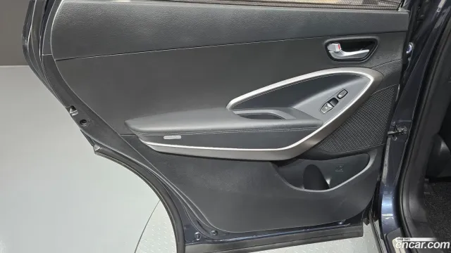 Hyundai Grand Santa Fe (Maxcruz)